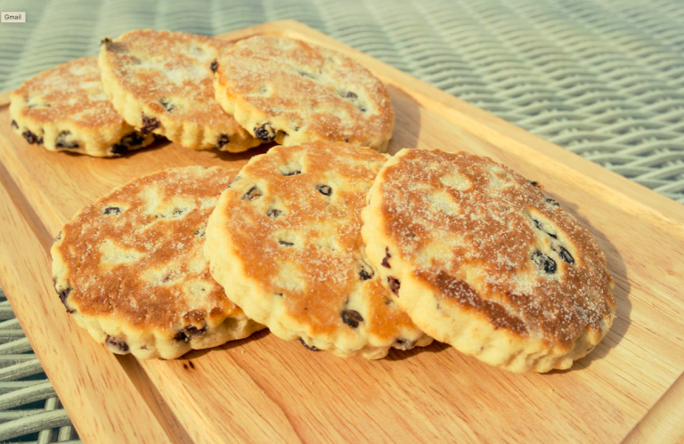 Image shows six Welsh cakes on a plate, one of the categories in the show